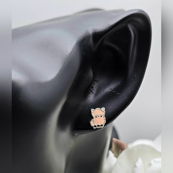 ❤️ LLAMA STERLING SILVER STUD EARRING - Picture 2 of 4